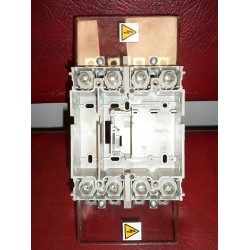 SCHNEIDER MCCB 4 POLE PLUG IN BASE WITH NS100N SWITCH